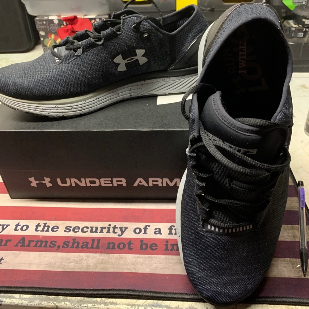 Under Armour Charged Assert 8